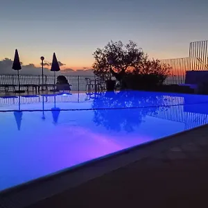 Bay Palace Mazzaro Отель